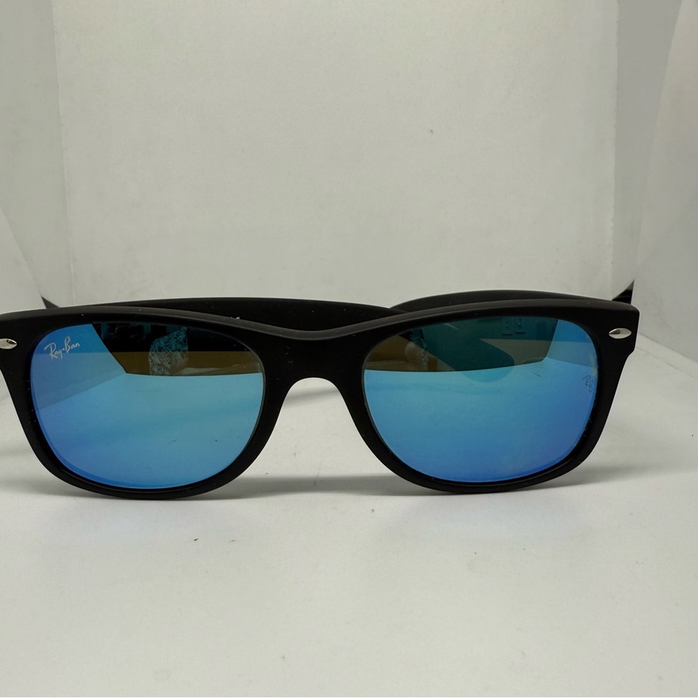 Ray-Ban New Wayfarer Black Frame